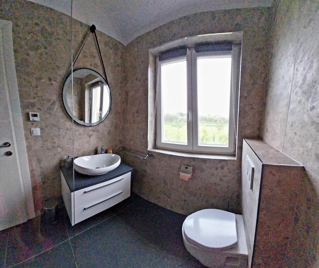 Vila Dubravka - Schoen Und Komfortabel Inmitten Von Olivenbaeumen Und Weinbergen Mit Whirlpool Valtura Екстер'єр фото