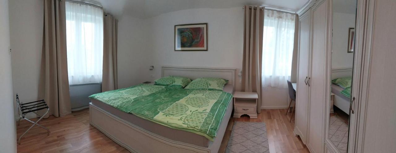 Vila Dubravka - Schoen Und Komfortabel Inmitten Von Olivenbaeumen Und Weinbergen Mit Whirlpool Valtura Екстер'єр фото