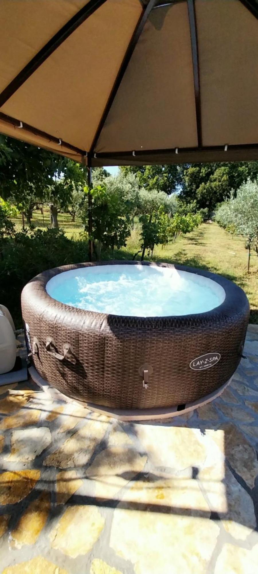 Vila Dubravka - Schoen Und Komfortabel Inmitten Von Olivenbaeumen Und Weinbergen Mit Whirlpool Valtura Екстер'єр фото