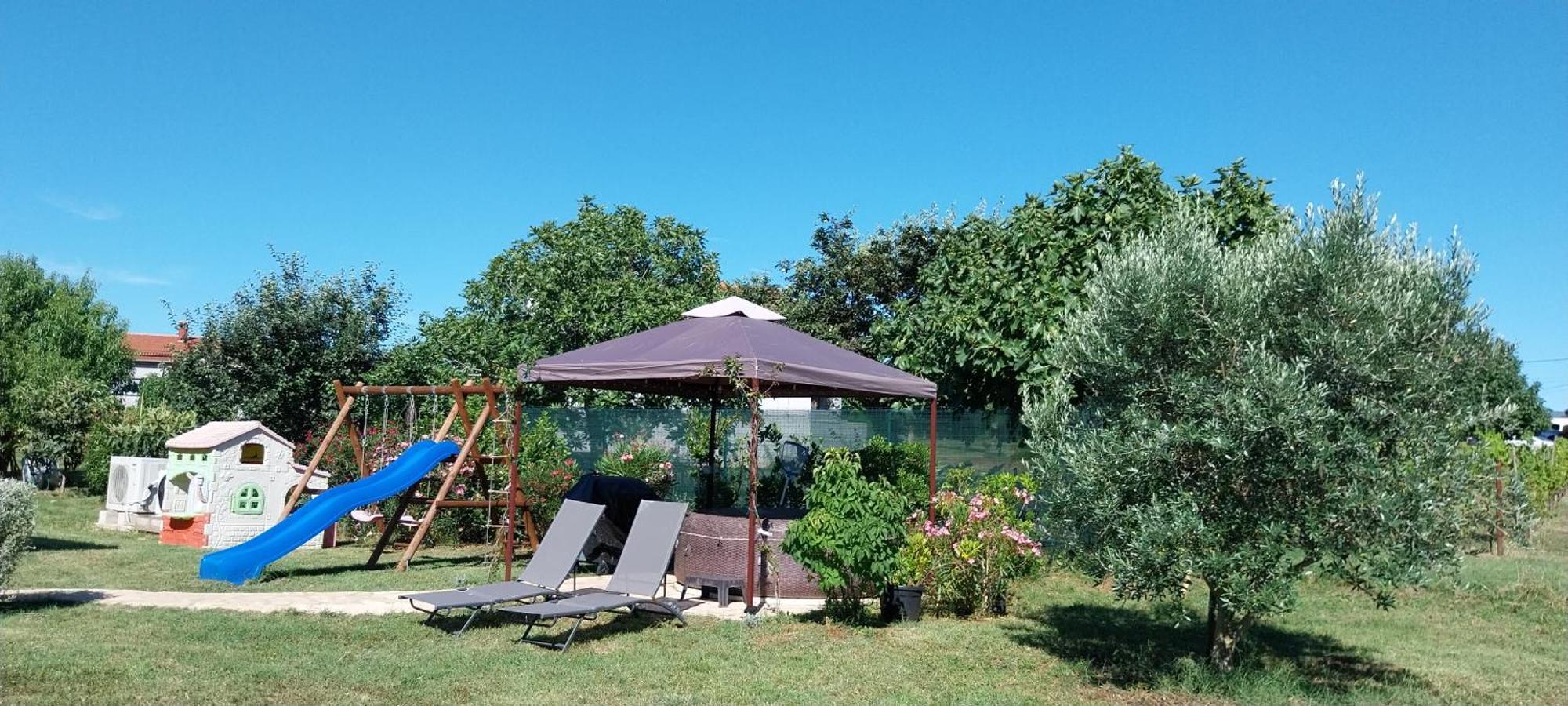 Vila Dubravka - Schoen Und Komfortabel Inmitten Von Olivenbaeumen Und Weinbergen Mit Whirlpool Valtura Екстер'єр фото